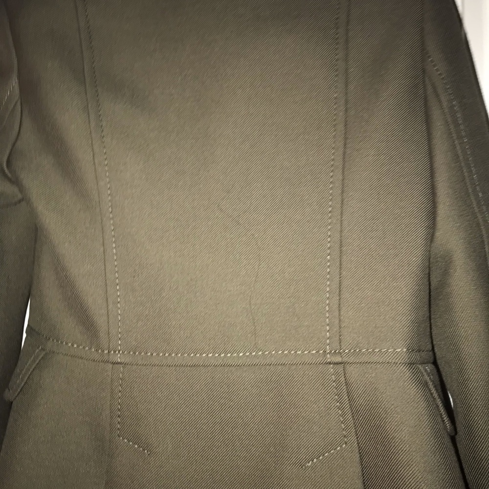 Jacket - Picture 5 of 6
